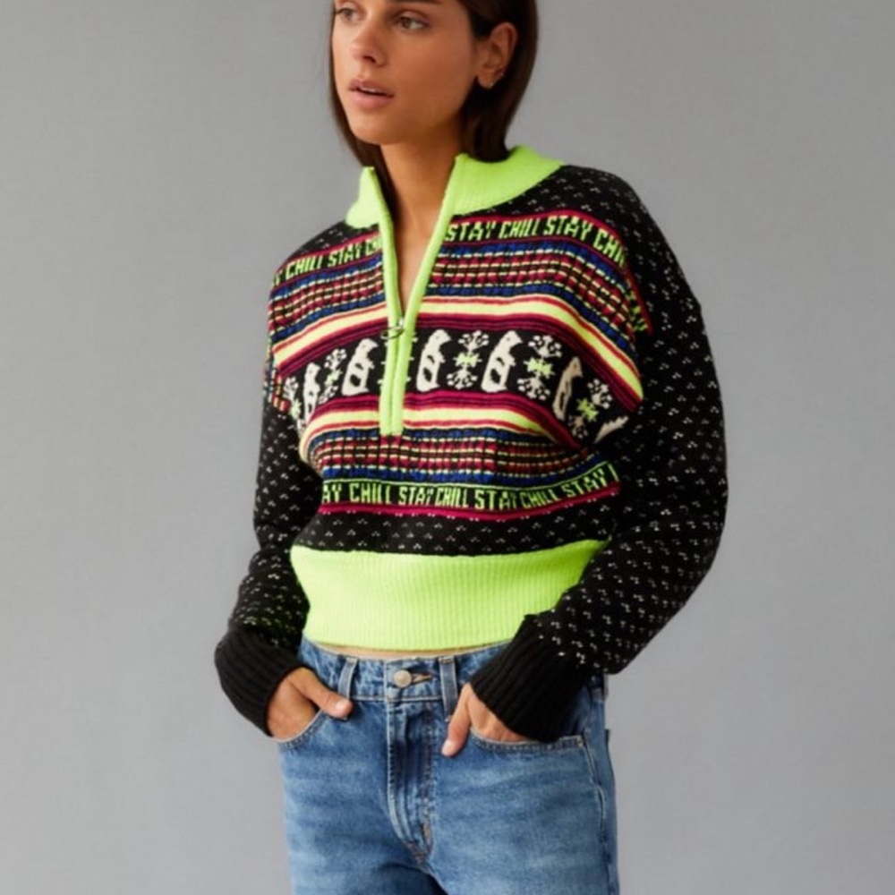 NWT UO Penguin 'Stay Chill' Half Zipper 90s Vintage Sweater- - Picture 3 of 4